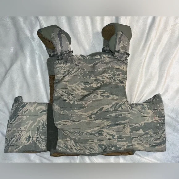 FirstSpear MBAV Strandhogg plate carrier Large 6/12 Tubes ABU overlap - Picture 2 of 8